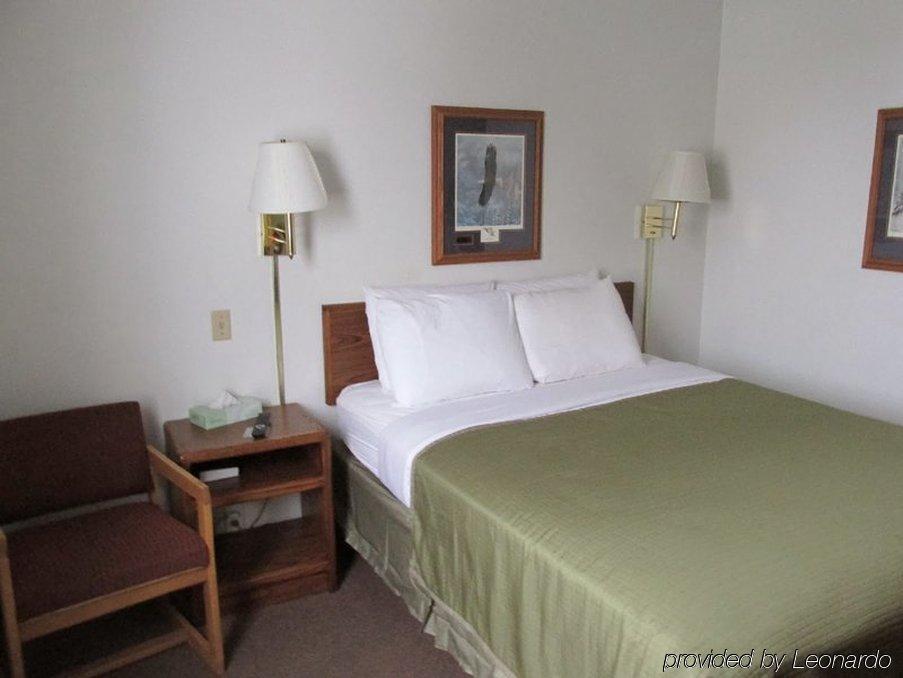 Select Inn Minot Bagian luar foto