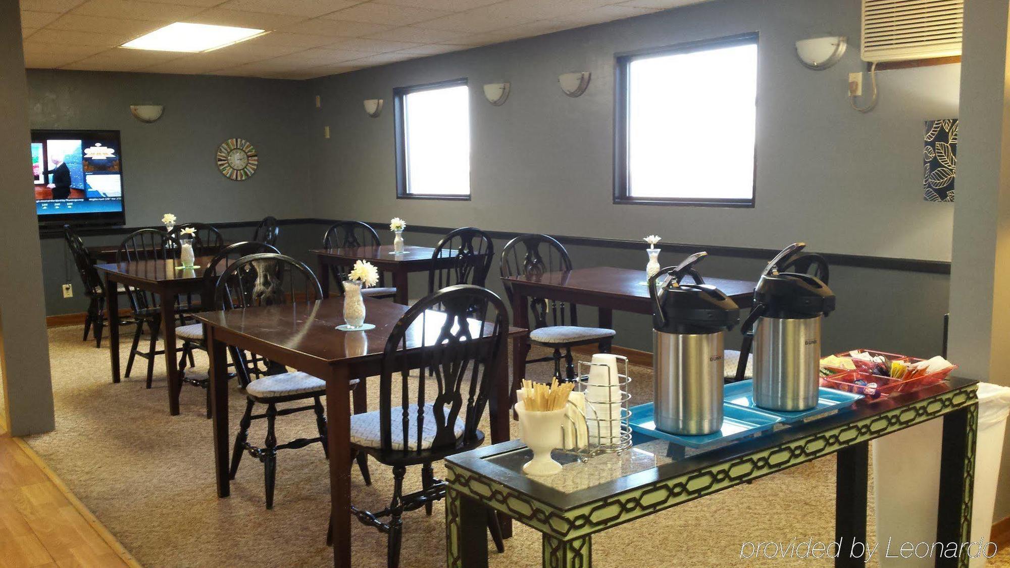 Select Inn Minot Bagian luar foto